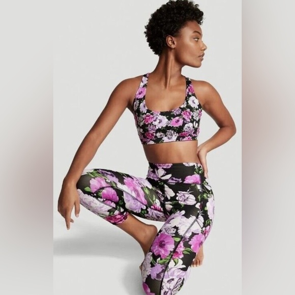 NWT Victoria’s Secret Essential High-Rise Side Pocket Leggings - Picture 2 of 9